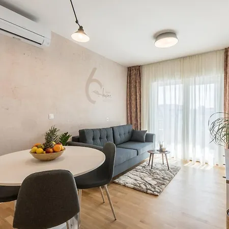 6 Islands - & Business - Free Garage Parking Appartamento