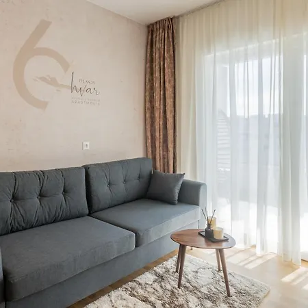 6 Islands - & Business - Free Garage Parking Daire