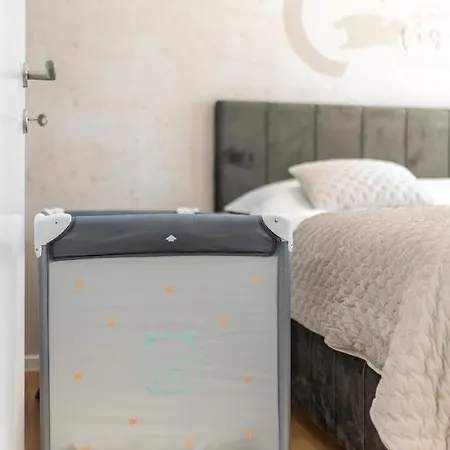 Appartamento 6 Islands - & Business - Free Garage Parking